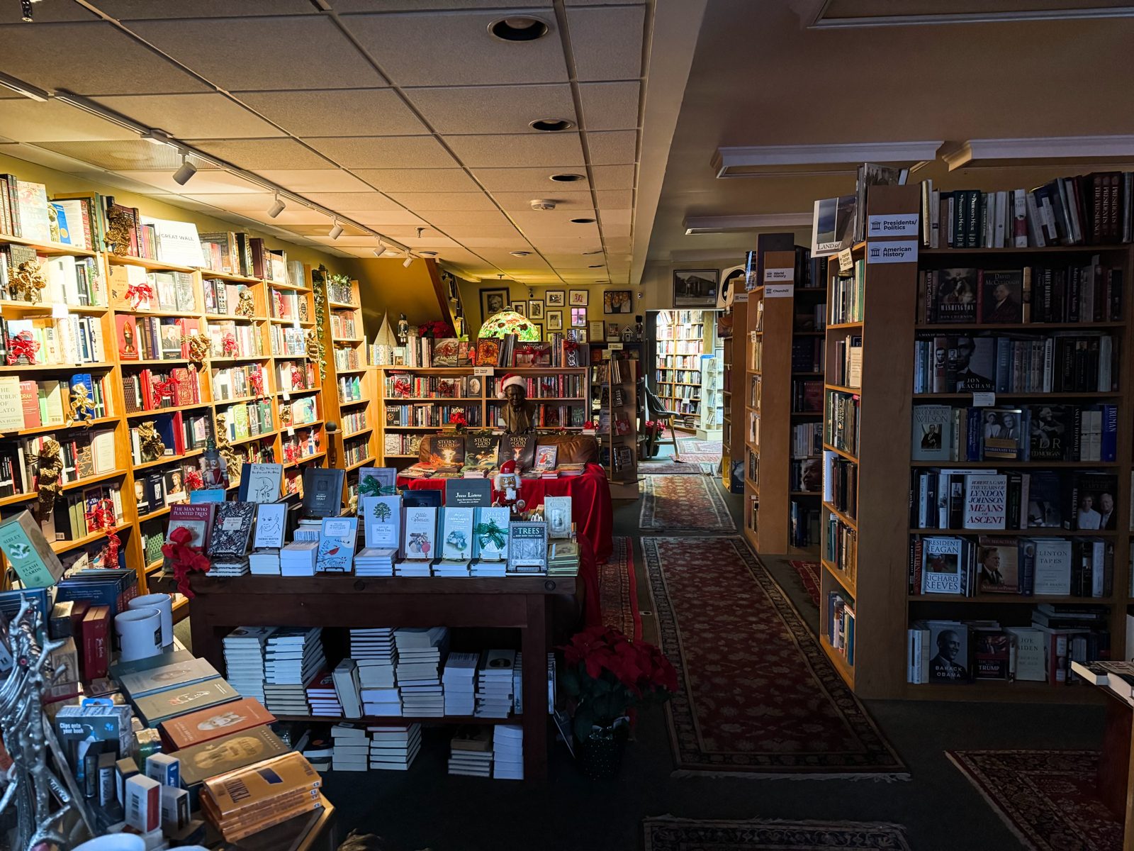 Inside Landmark Booksellers